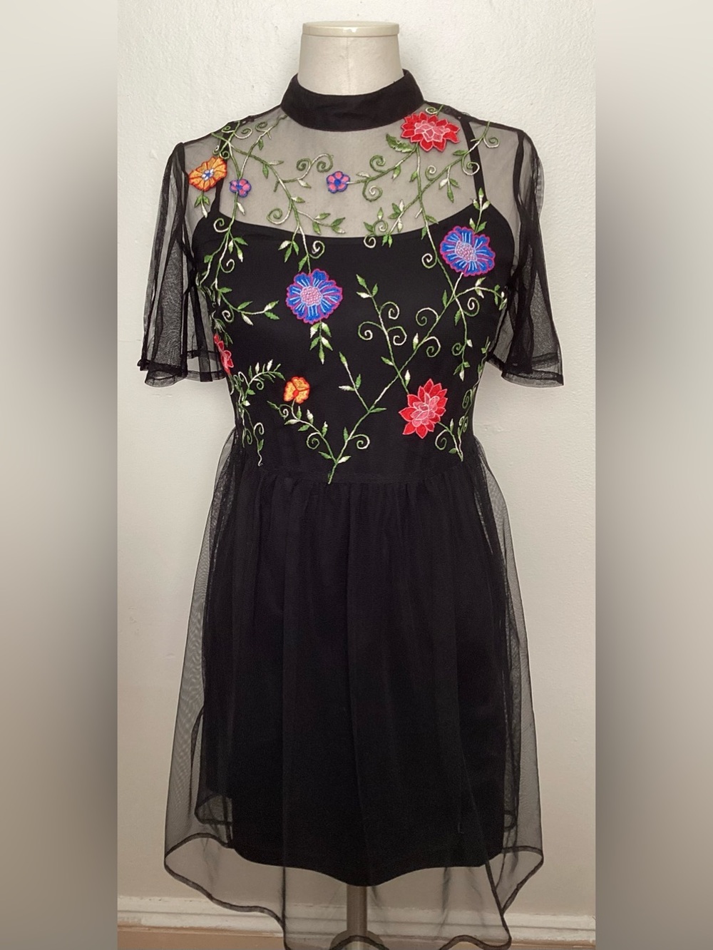 ASOS Mesh Mini Smock Dress with Floral Embroidery & Split Sleeves Size 6